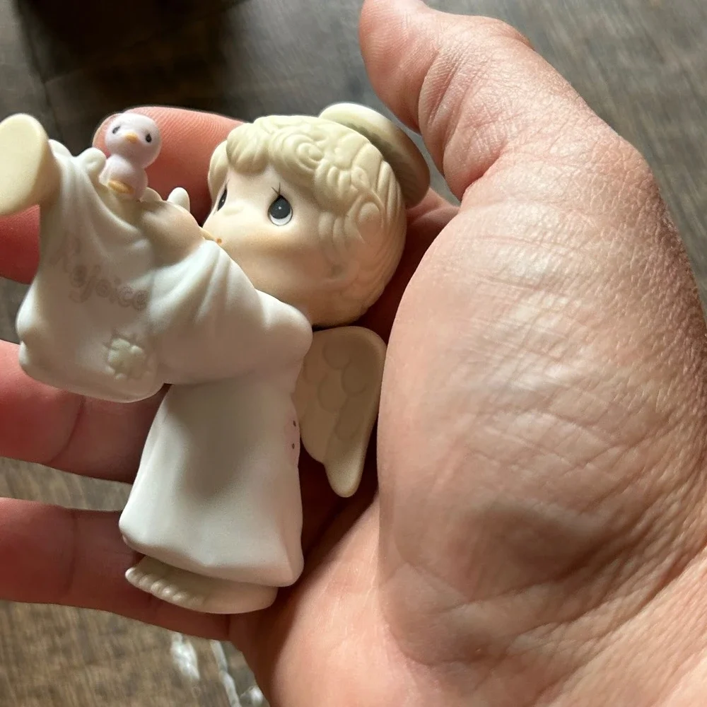 Precious Moments Rejoice O Earth Angel Figurine Mini Nativity 1988 Enesco 520268